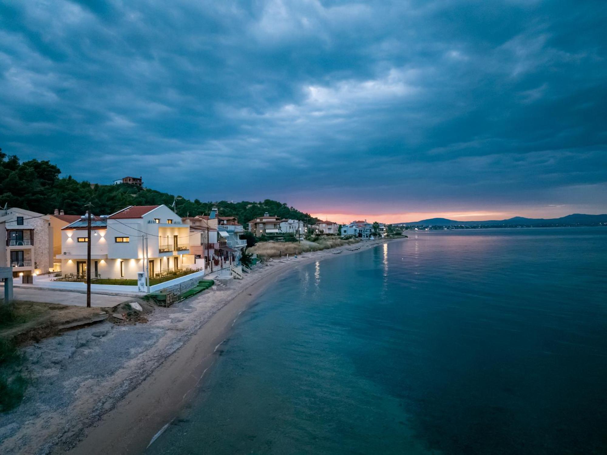 Azzurro E Verde By Rentalspro - Nea Potidaia Halkidiki เนอาโปติไดอา ภายนอก รูปภาพ